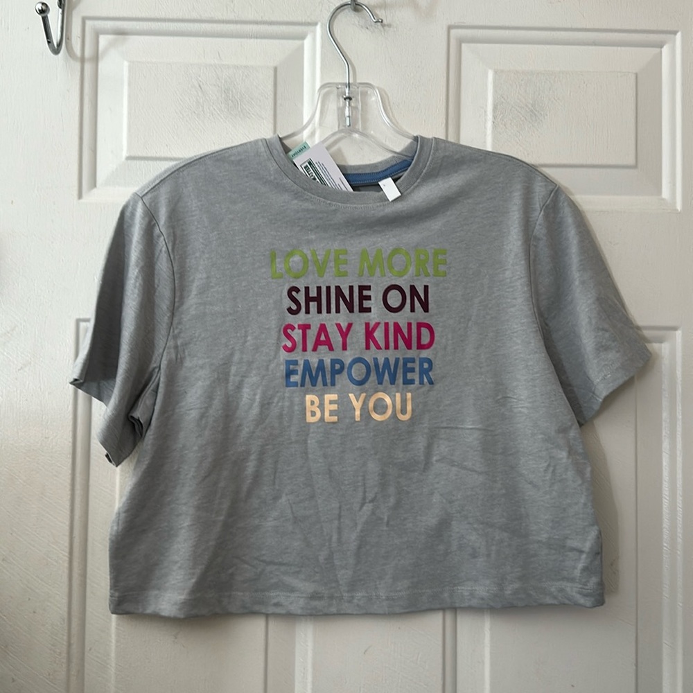 DSG Youth Boxy Graphic T-Shirt: GRAY: NEW WITH TAGS: SIZE MEDIUM (10/12)
